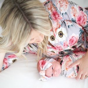 *NEW* Posh Peanut Maternity Robe & Signature Swaddle Set (FRENCH GRAY)